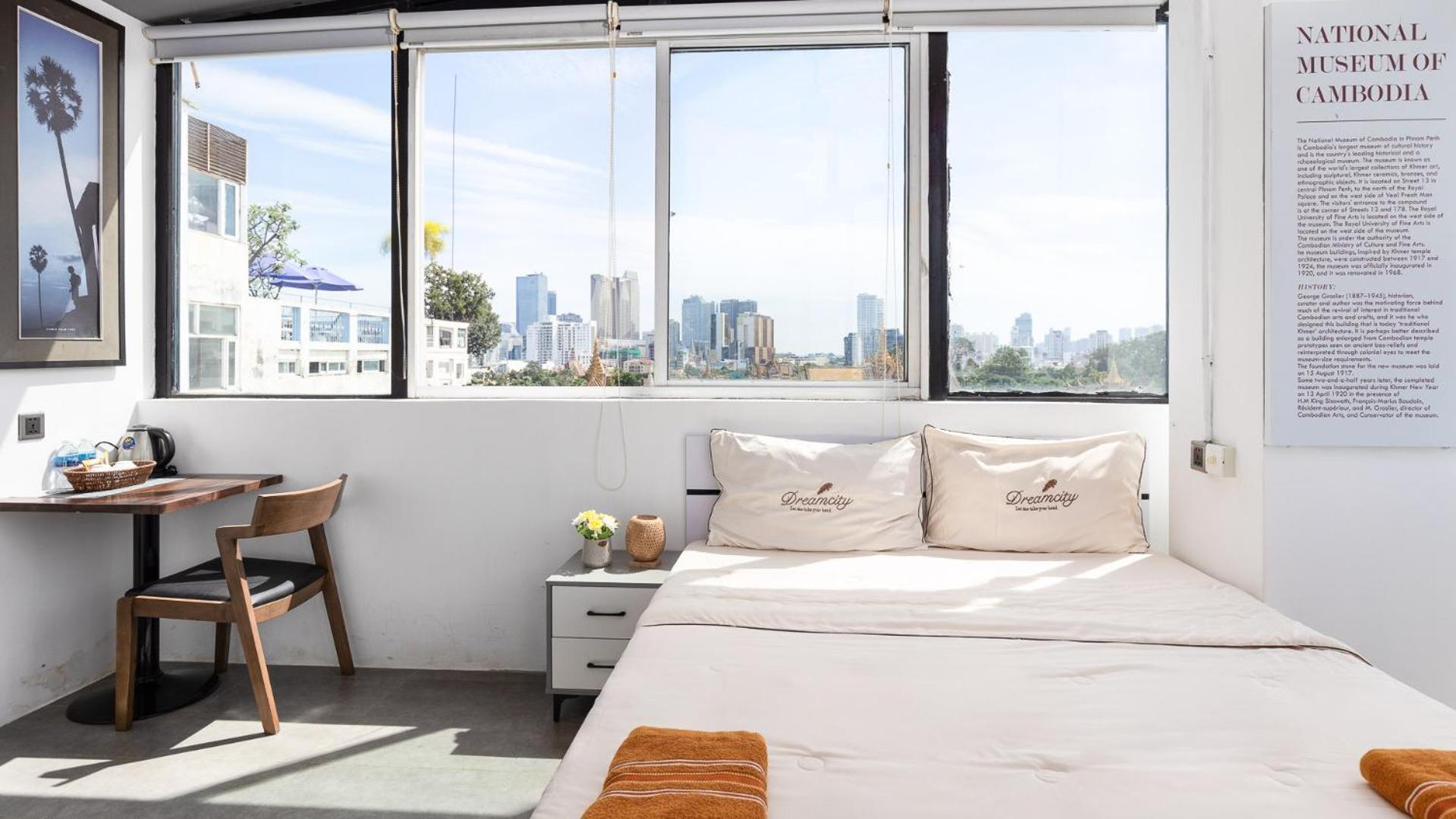Sky Hotel Central Phnom Penh - Rooms & Apartments Екстер'єр фото