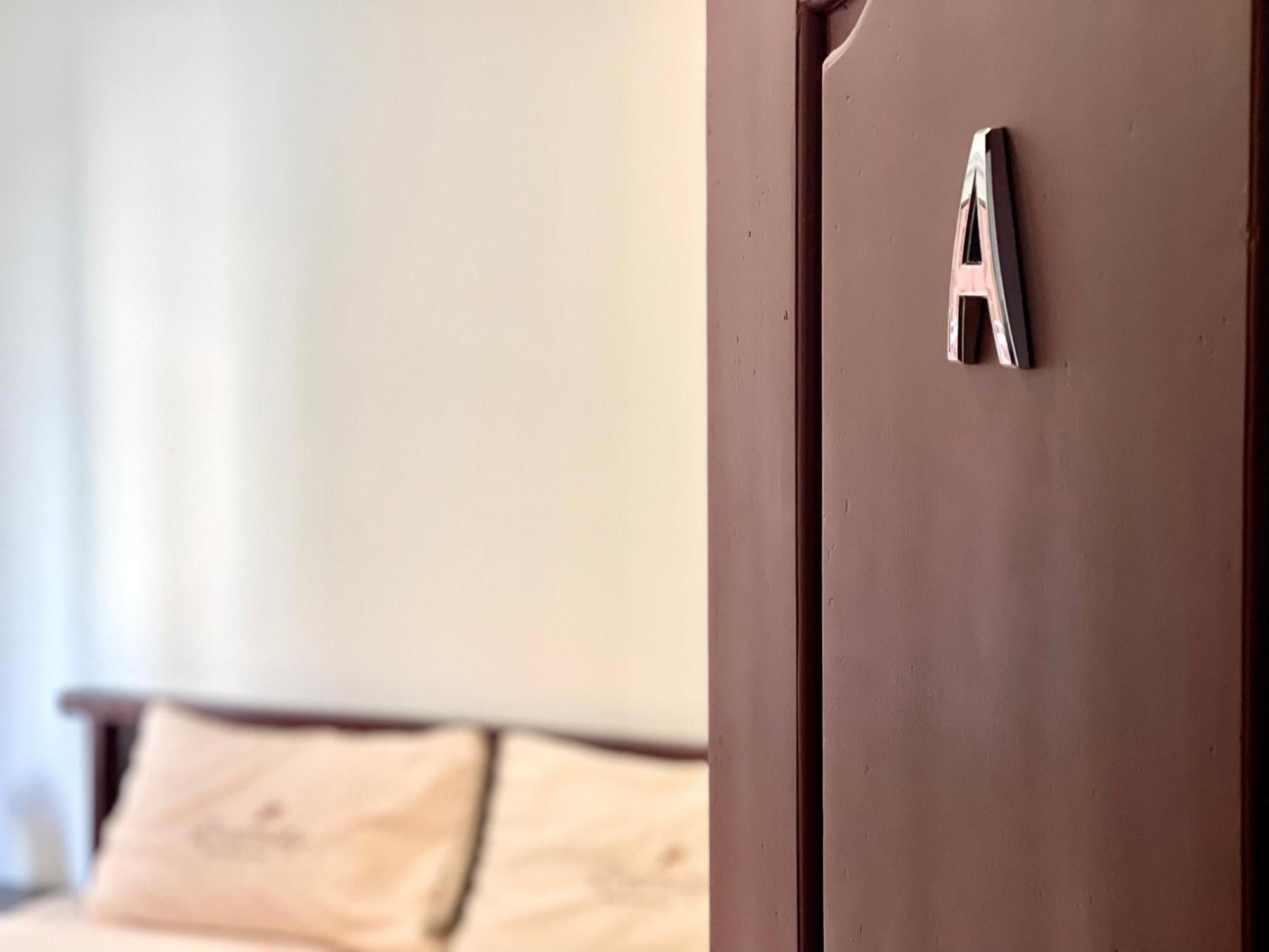 Sky Hotel Central Phnom Penh - Rooms & Apartments Екстер'єр фото
