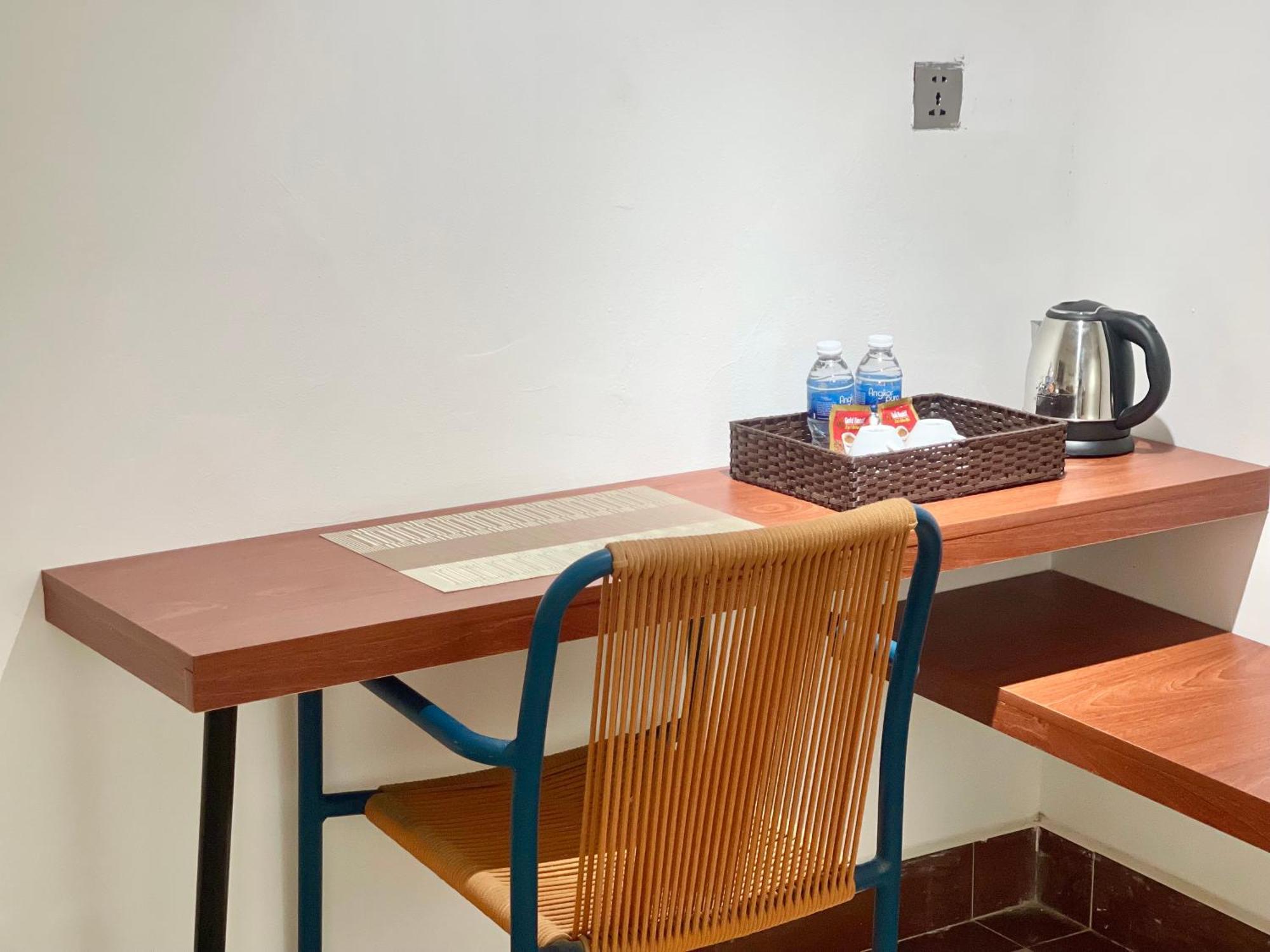 Sky Hotel Central Phnom Penh - Rooms & Apartments Екстер'єр фото