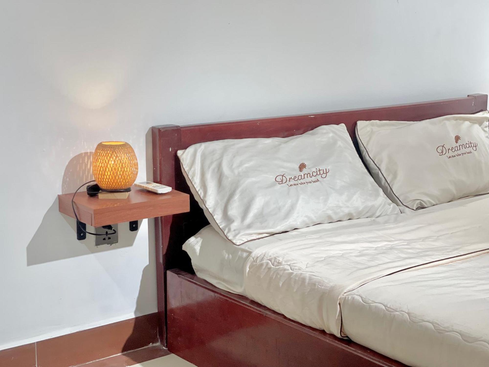 Sky Hotel Central Phnom Penh - Rooms & Apartments Екстер'єр фото